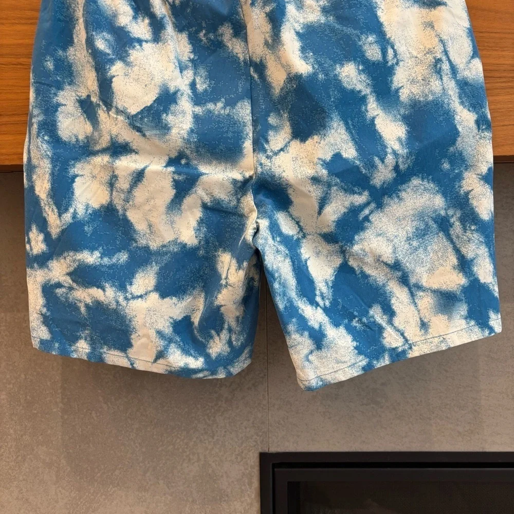 The North Face Mens Pull On Adventure Shorts In Blue, Size L